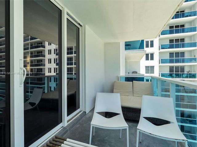 Apartment for sale  Unit #1019 - photo 6080475