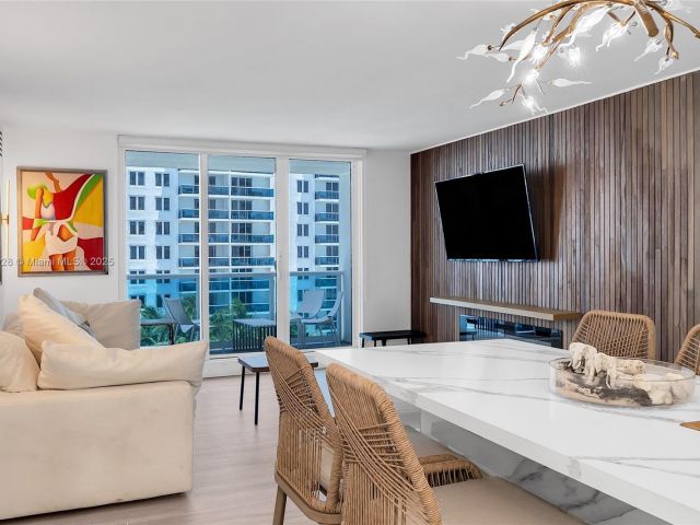 Apartment for sale  Unit #1019 - photo 6080481