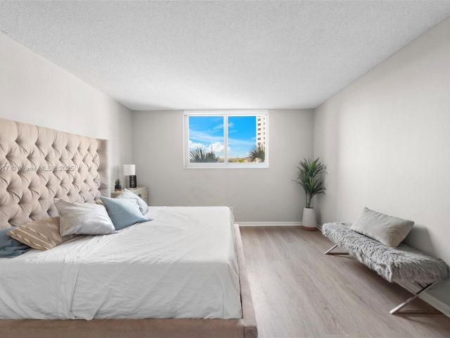 Apartment for sale  Unit #317 - photo 6081295