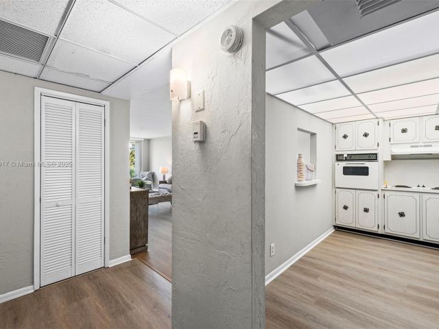 Apartment for sale  Unit #317 - photo 6081299