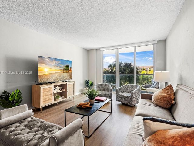 Apartment for sale  Unit #317 - photo 6081307