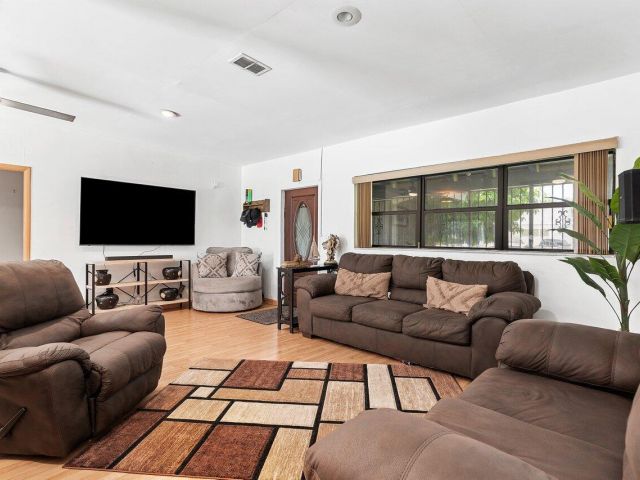 Home for sale at 1045 NW 47th Terrace - photo 6094194