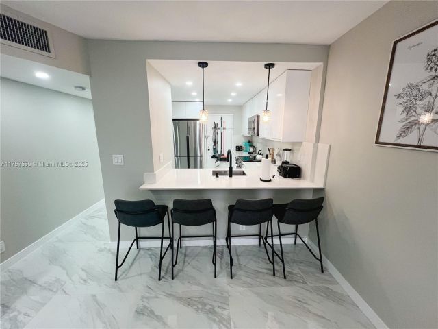 Apartment for sale  Unit #425 - photo 6089350