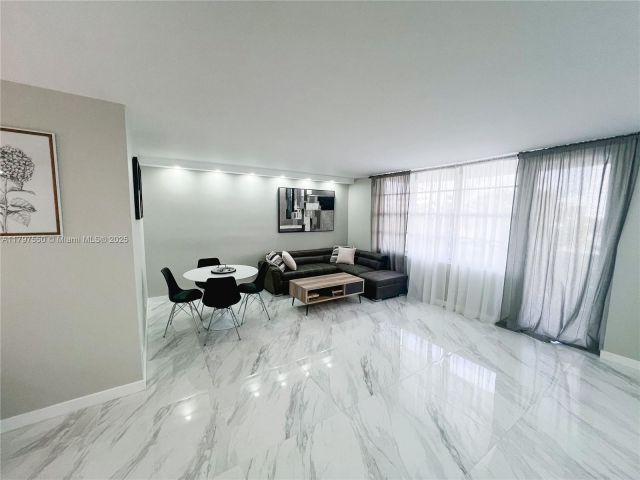 Apartment for sale  Unit #425 - photo 6089351