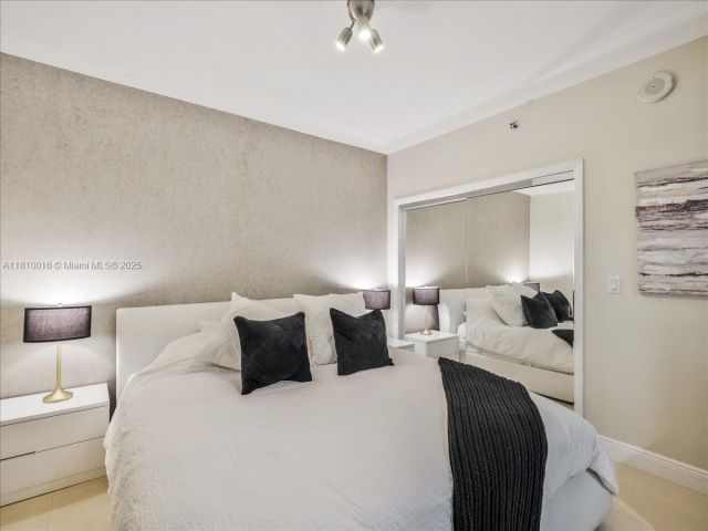 Apartment for sale  Unit #5009 - photo 6081774