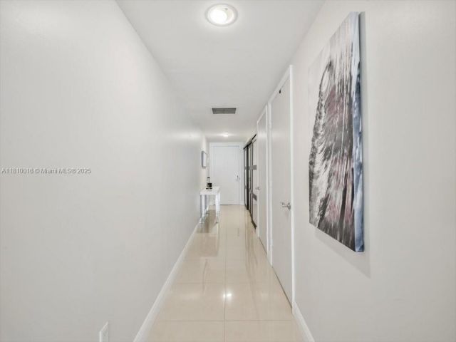 Apartment for sale  Unit #5009 - photo 6081781