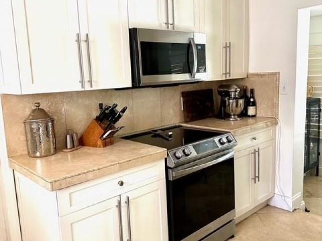 Home for sale at 1136 Placetas Ave - photo 6118048