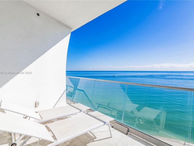 Apartment for sale  Unit #2504 - photo 6085058