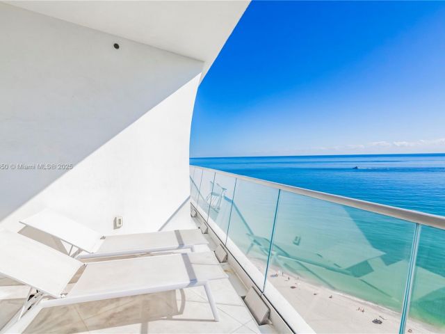 Apartment for sale  Unit #2504 - photo 6085059