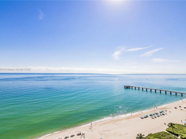 Apartment for sale  Unit #2504 - photo 6085062