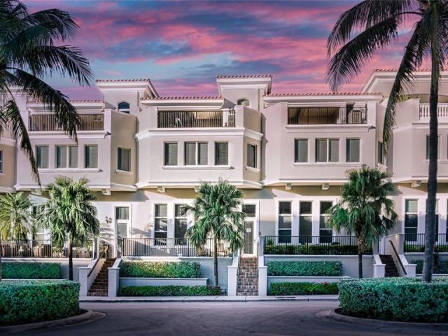 Home for rent at 3035 Riomar St - photo 6114628