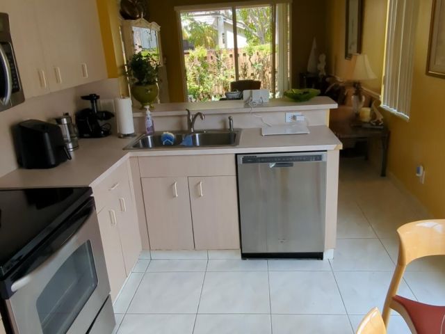 Home for rent at 1481 SW 105th Avenue - photo 6117791