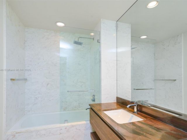 Apartment for sale  Unit #205S - photo 6081755