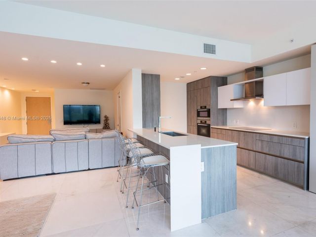 Apartment for sale  Unit #205S - photo 6081766