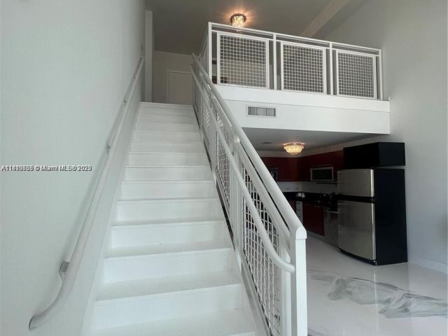 1-bedroom condo for rent in Miami - 244 Biscayne Blvd 643 - MondialRealty