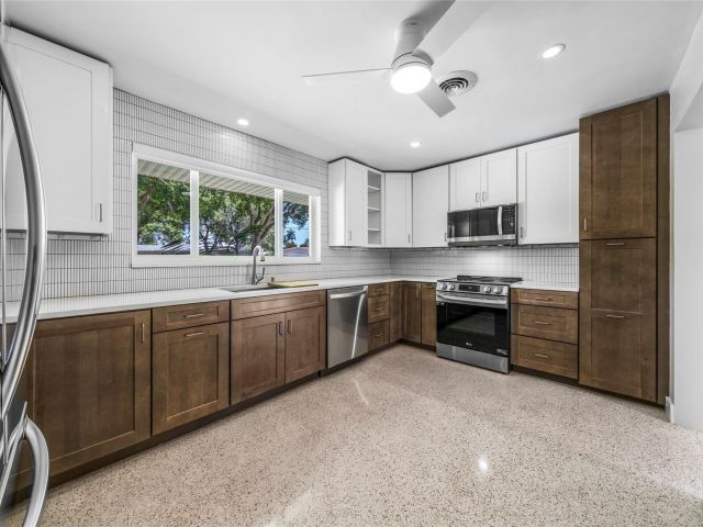 Home for rent at 3140 Calle Largo Dr - photo 6113152