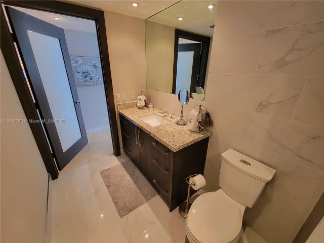 Apartment for rent  Unit #2312 - photo 6081797