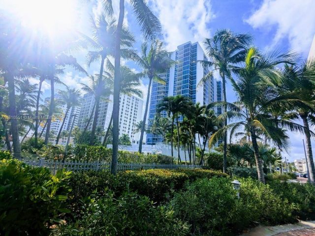 Apartment for rent  Unit #2409 - photo 6105857