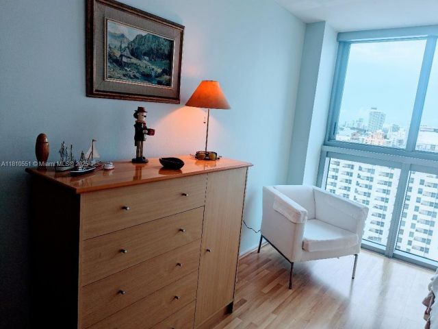 Apartment for rent  Unit #2409 - photo 6105869