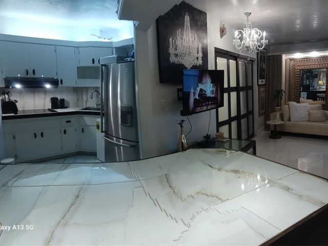 Apartment for rent  Unit #609 - photo 6090000