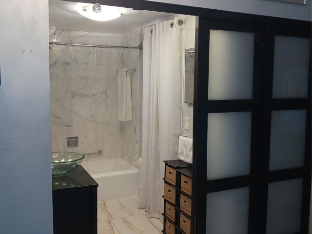 Apartment for rent  Unit #609 - photo 6090005