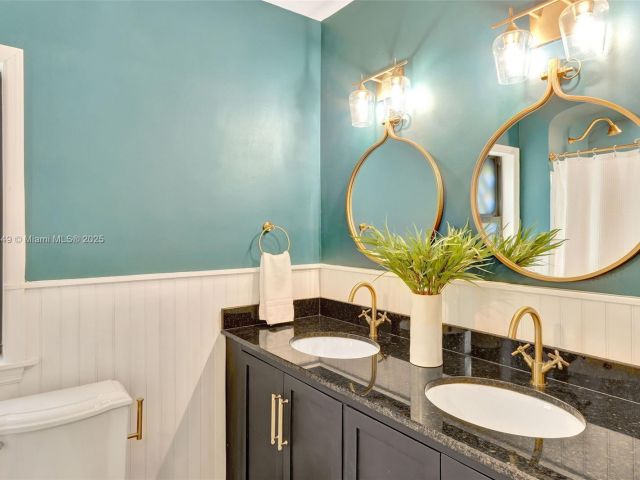 Home for sale at 447 Giralda Ave. - photo 6082061