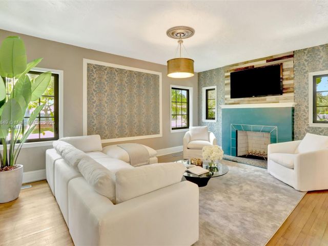 Home for sale at 447 Giralda Ave. - photo 6082071