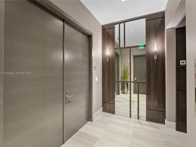 Apartment for sale  Unit #UPH08 - photo 6085528