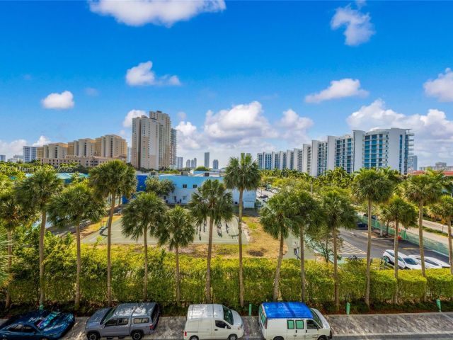 Apartment for sale  Unit #2-506 - photo 6085427