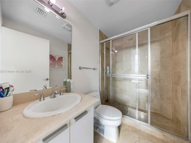 Apartment for sale  Unit #2-506 - photo 6085429