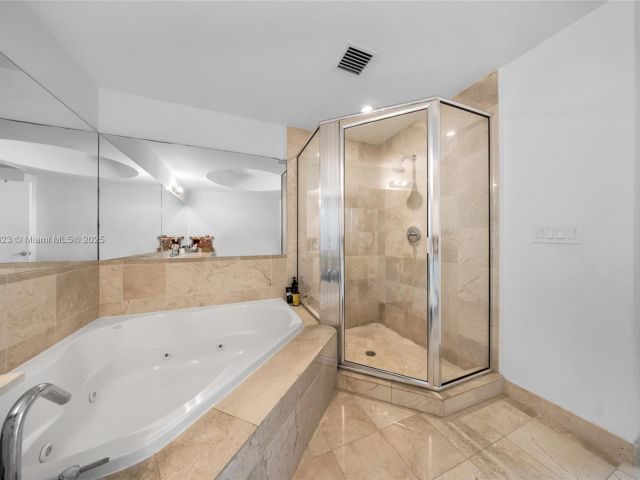 Apartment for sale  Unit #2-506 - photo 6085436