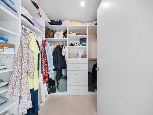 Apartment for sale  Unit #2-506 - photo 6085438