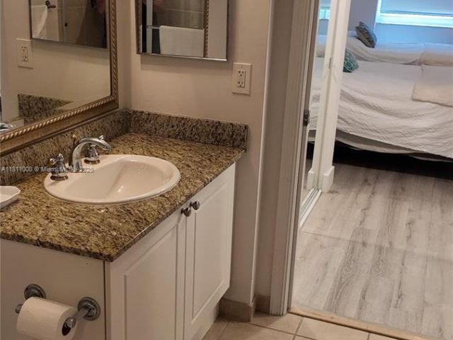 Apartment for sale  Unit #1213 - photo 6085794