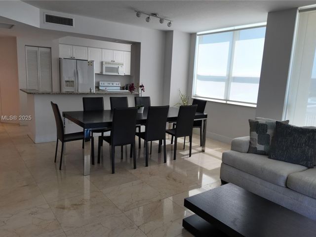 Apartment for sale  Unit #1213 - photo 6085796