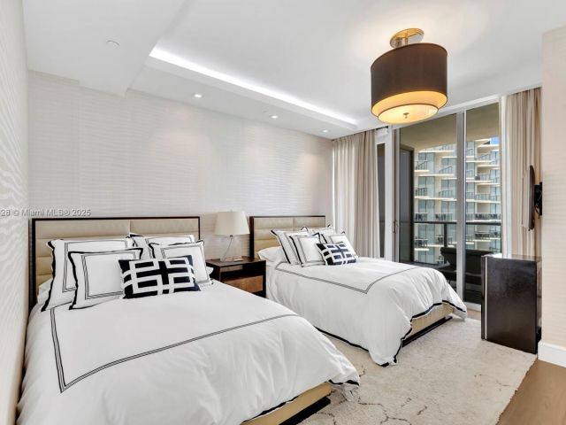 Apartment for sale  Unit #2403S - photo 6085820