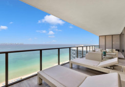 Apartment #2403S at St Regis South Tower