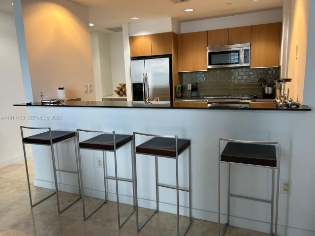 1-bedroom condo for rent in Miami - 1050 Brickell Ave 3102 - MondialRealty