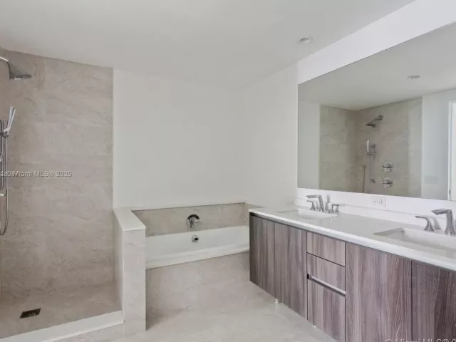 Apartment for sale  Unit #501 - photo 6085164