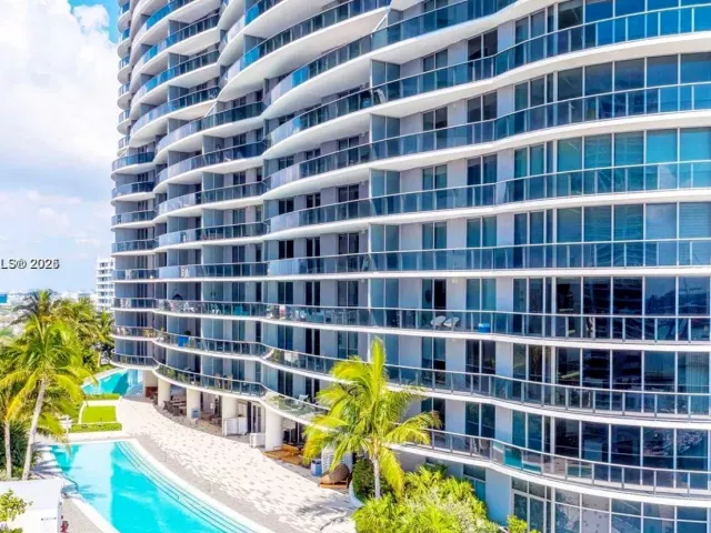 Apartment for sale  Unit #501 - photo 6085157