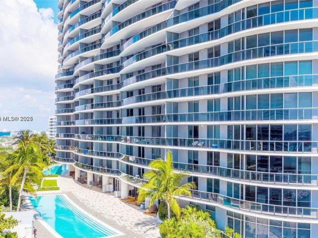 Apartment for sale  Unit #501 - photo 6085157