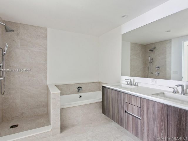 Apartment for sale  Unit #501 - photo 6085164