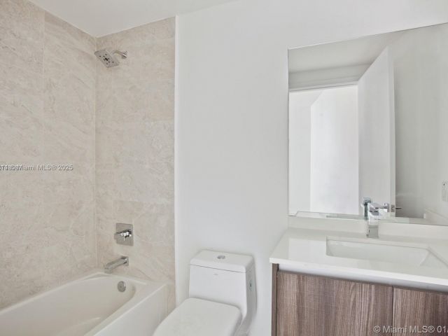 Apartment for sale  Unit #501 - photo 6085166