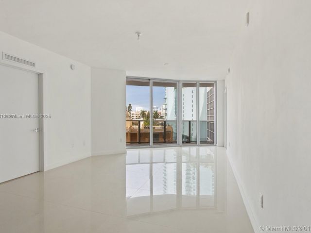 Apartment for sale  Unit #501 - photo 6085168