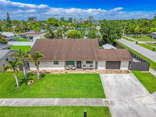 Home for sale at 1760 NW 12th Ave - photo 6093534