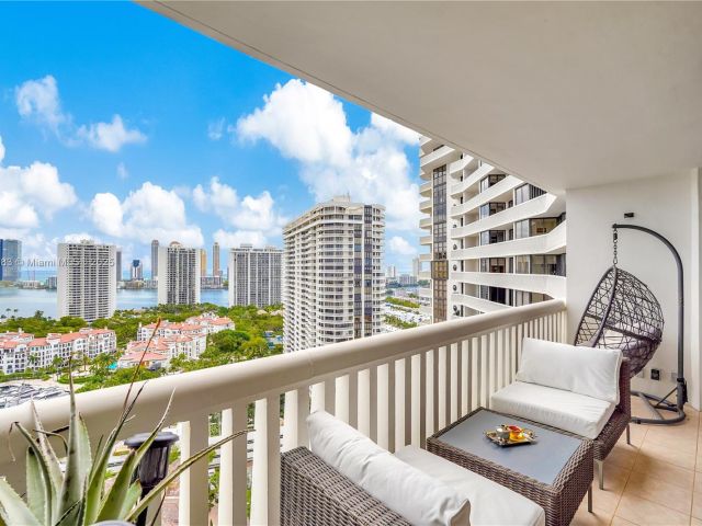 Apartment for sale  Unit #2508 - photo 6113443