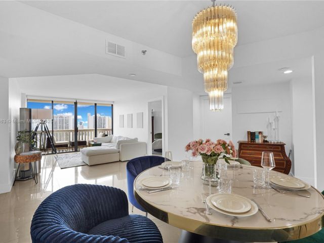 Apartment for sale  Unit #2508 - photo 6113449