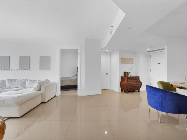 Apartment for sale  Unit #2508 - photo 6113450