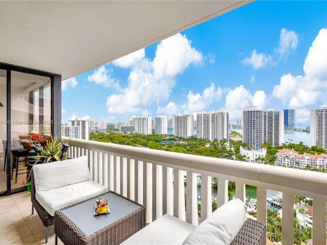 Apartment for sale  Unit #2508 - photo 6113454