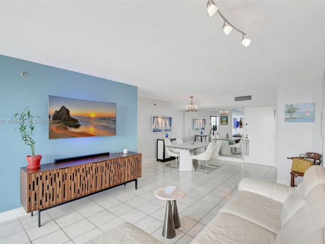 Apartment for sale  Unit #2212 - photo 6232214