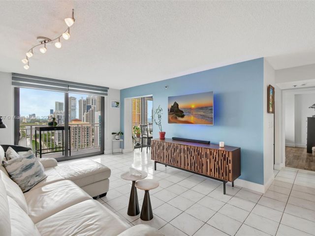 Apartment for sale  Unit #2212 - photo 6232218